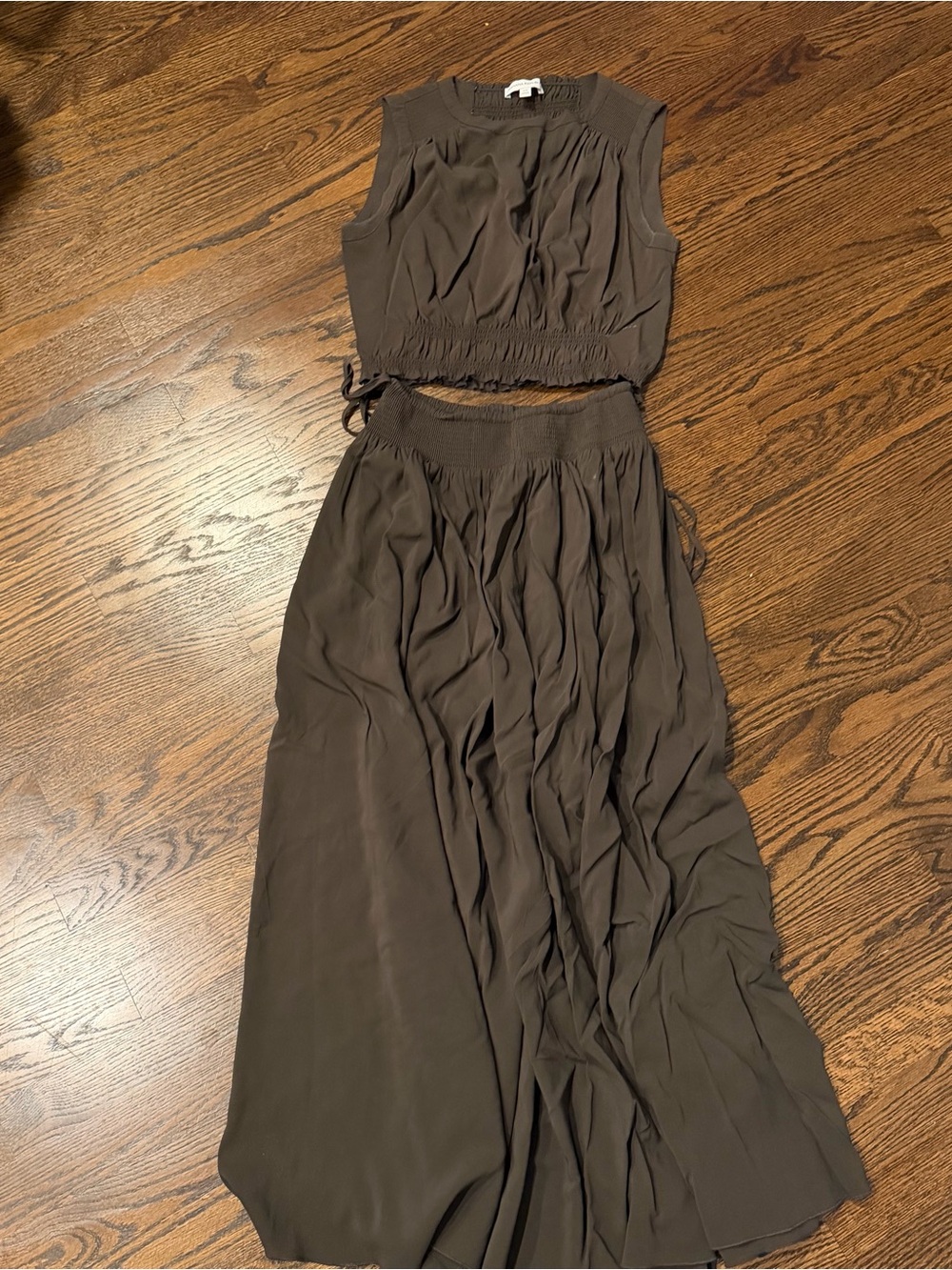 Banana Republic - Two-Piece Brown Sleeveless Crop Top & Maxi Skirt Set - XS